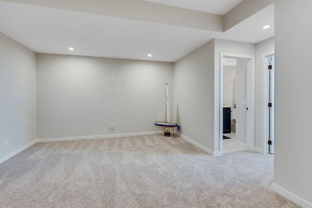 709 Marine Drive SE