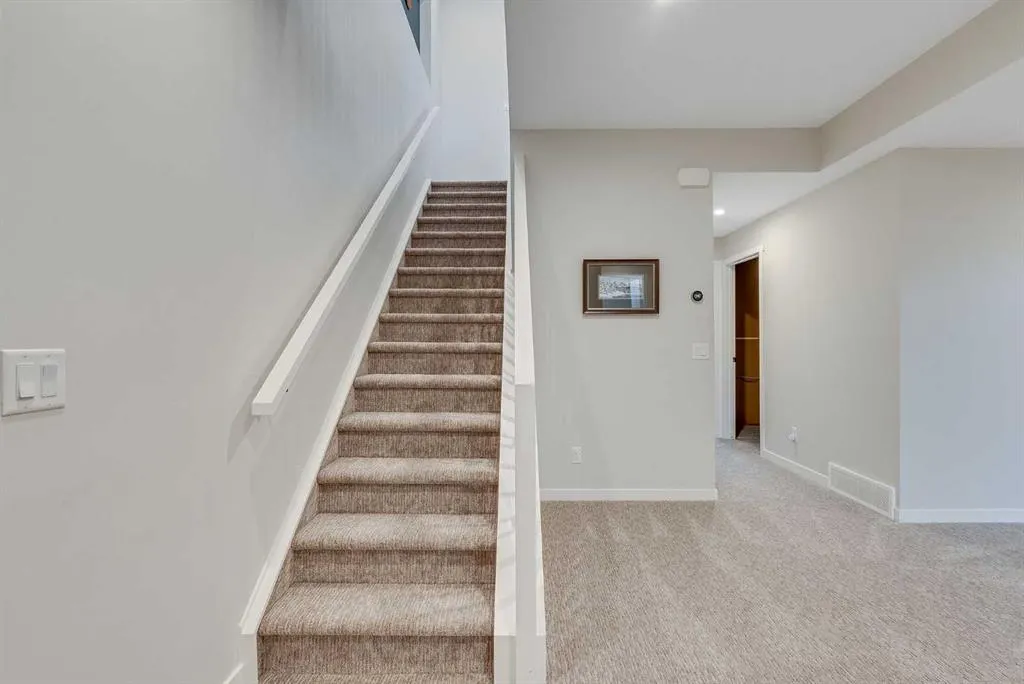 709 Marine Drive SE