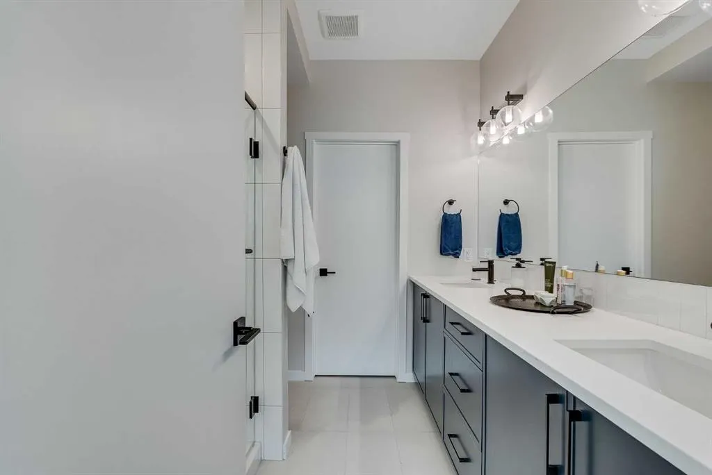 709 Marine Drive SE