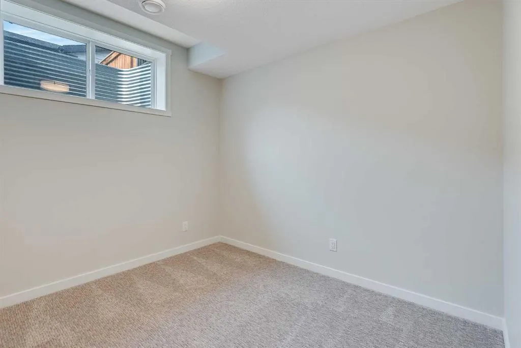 709 Marine Drive SE