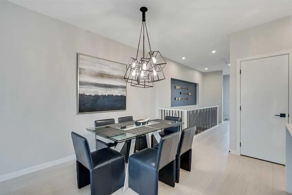 709 Marine Drive SE