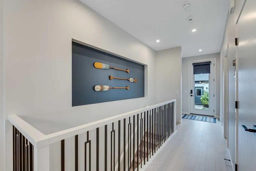 709 Marine Drive SE