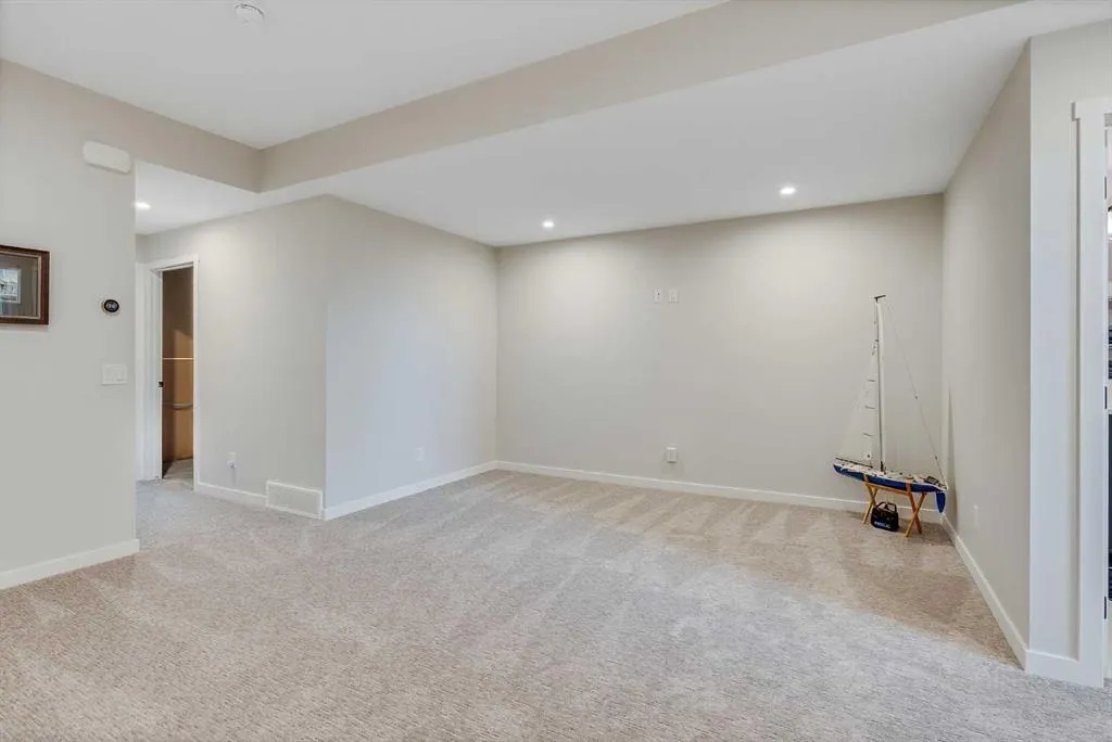 709 Marine Drive SE