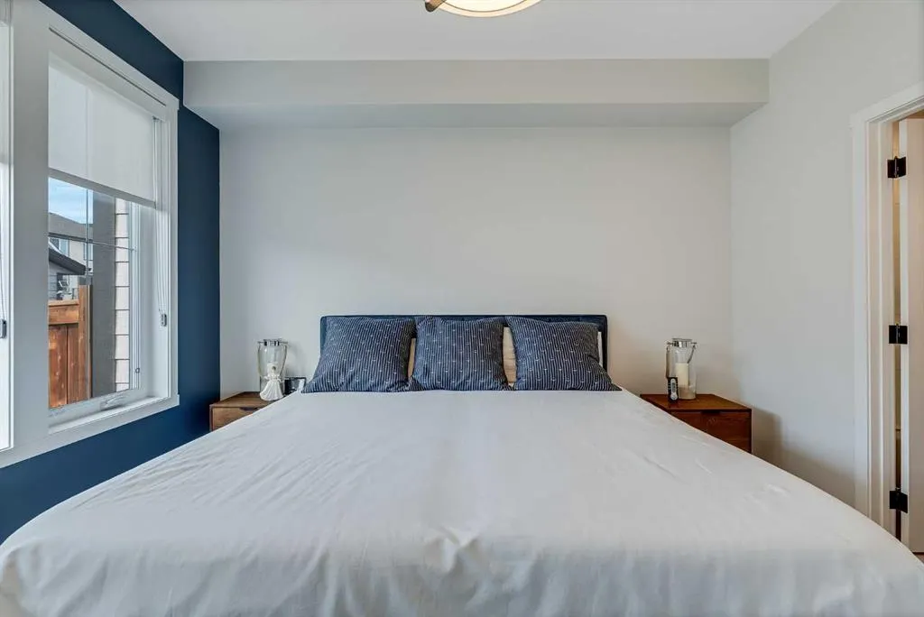 709 Marine Drive SE