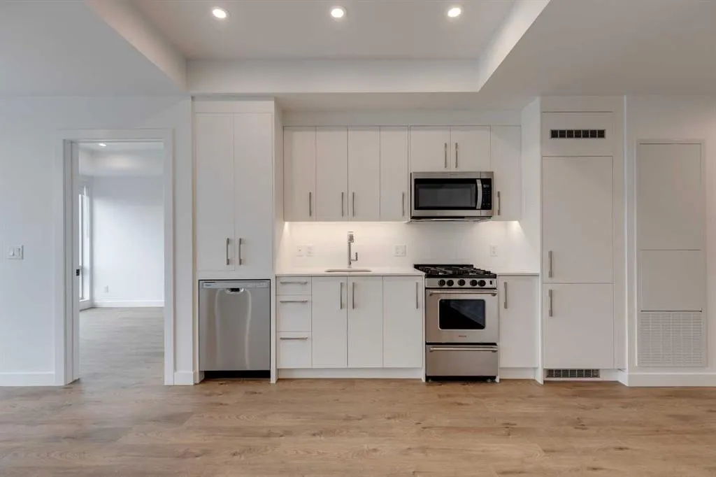 110 18A Street NW, #708