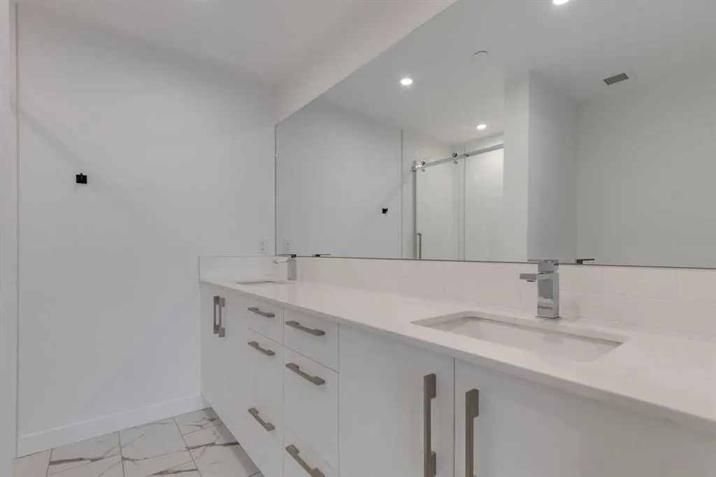110 18A Street NW, #708