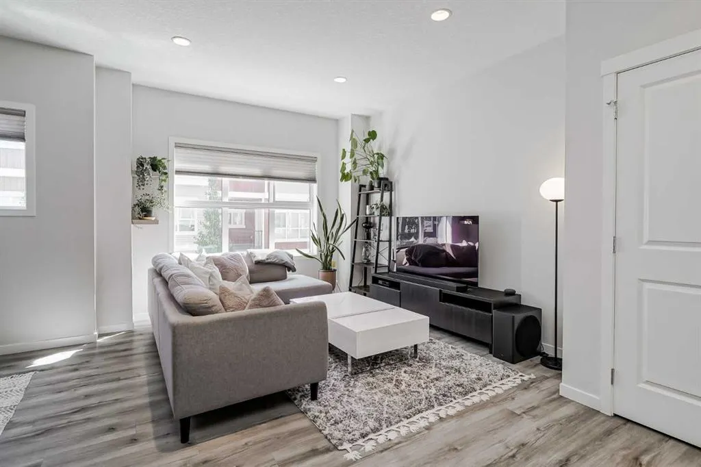 355 Nolancrest Heights NW, #1411