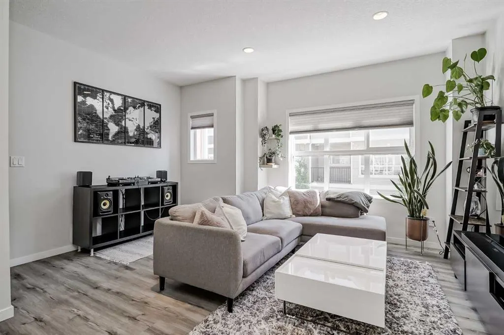 355 Nolancrest Heights NW, #1411