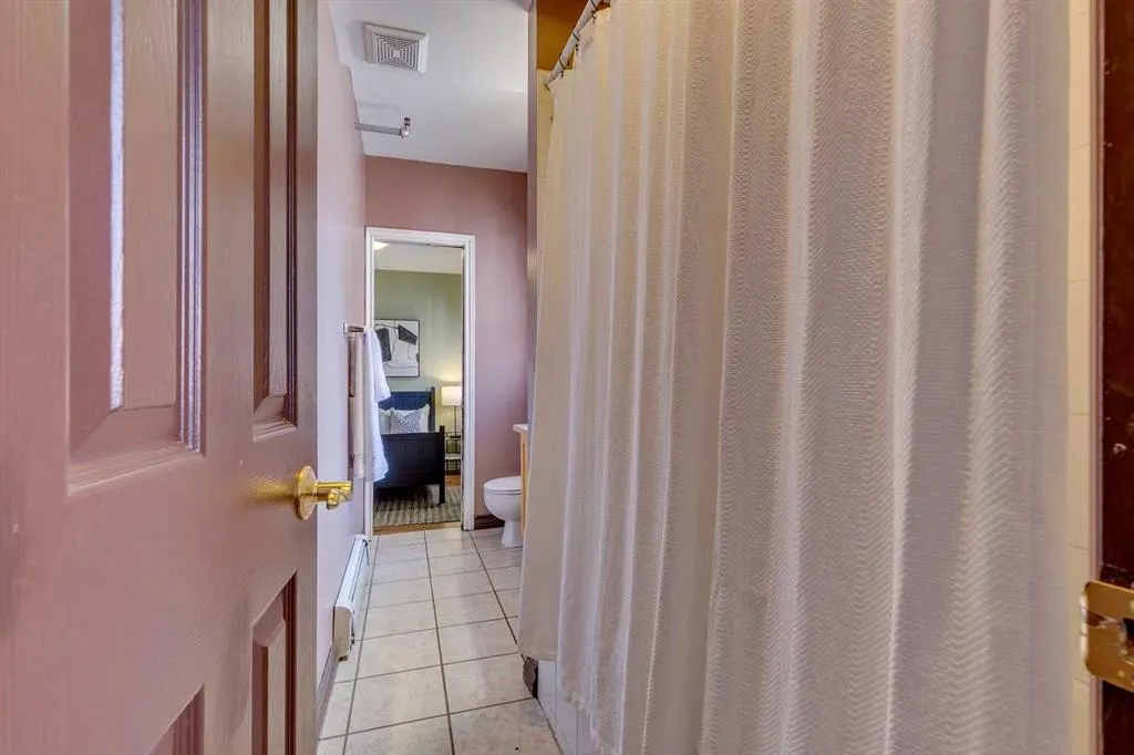 220 11 Avenue SE, #221