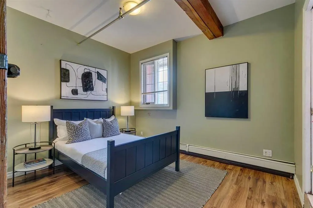 220 11 Avenue SE, #221