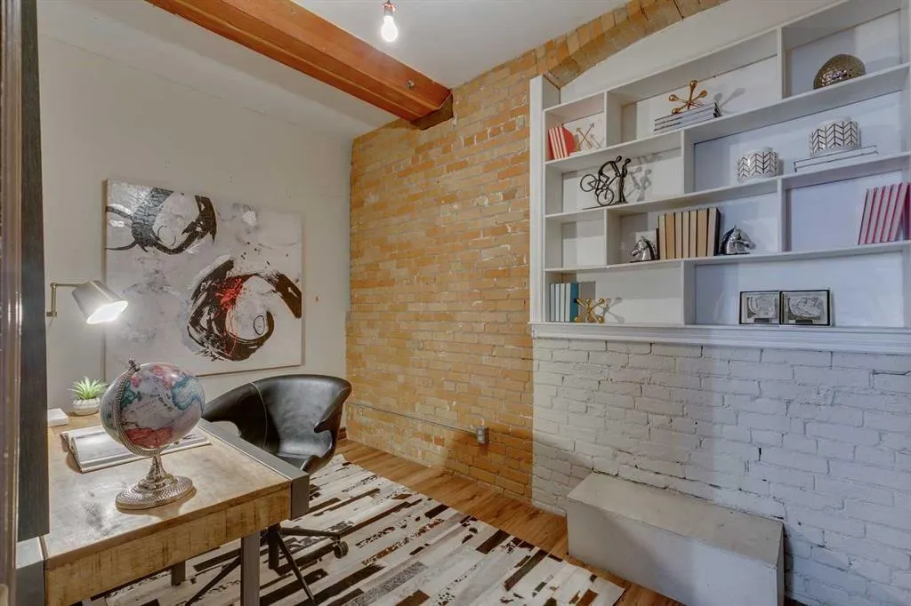 220 11 Avenue SE, #221