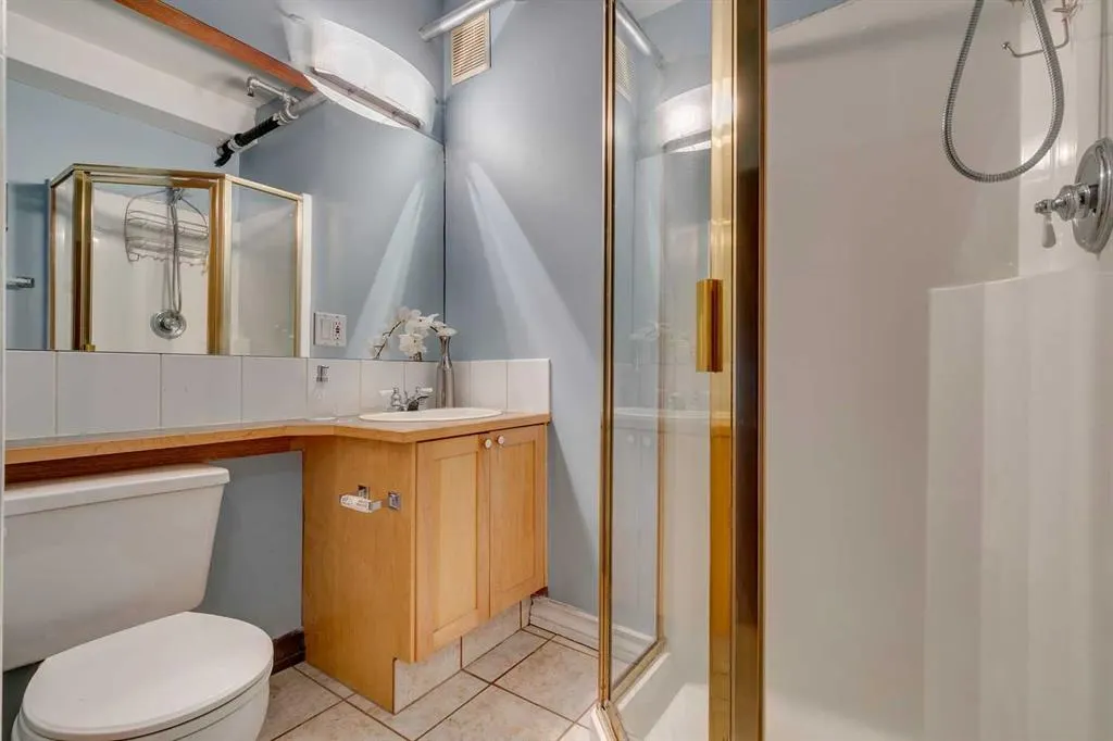 220 11 Avenue SE, #221