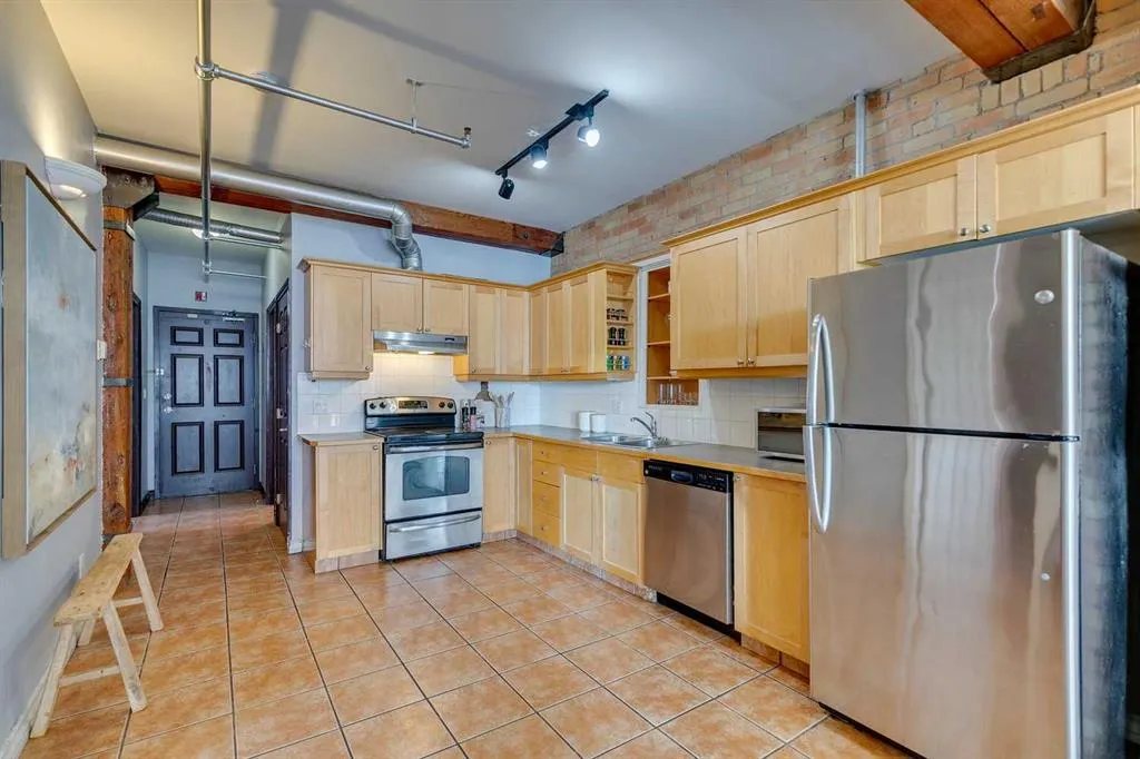 220 11 Avenue SE, #221
