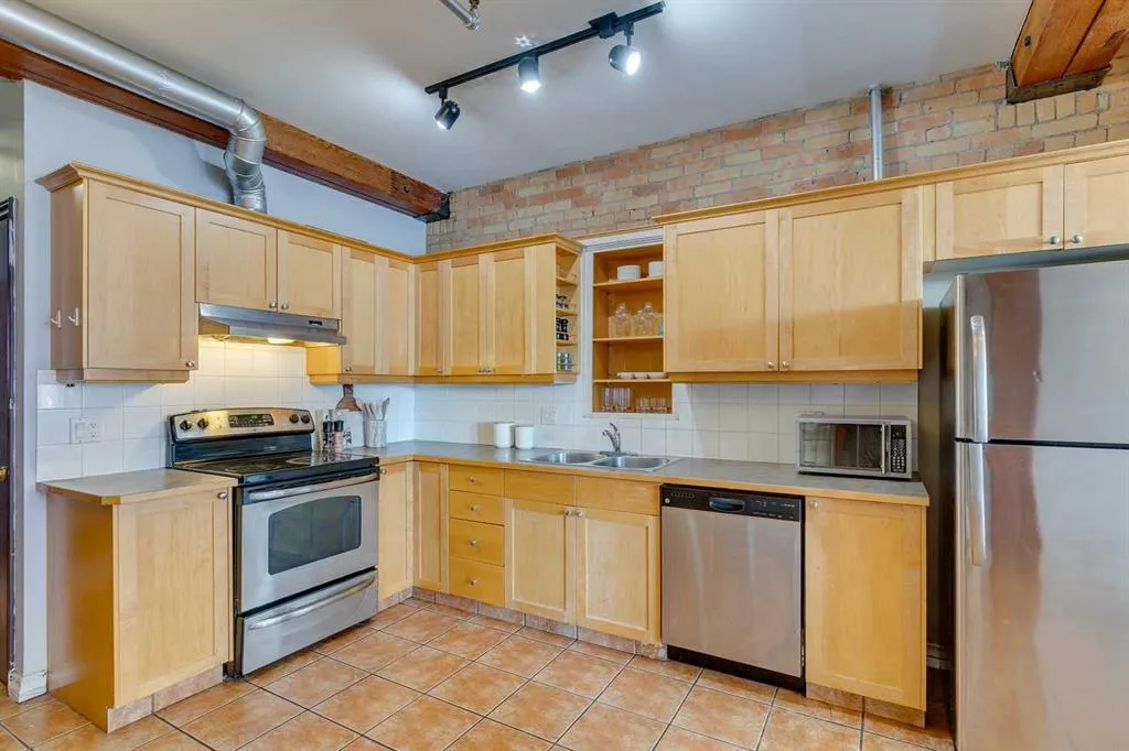220 11 Avenue SE, #221