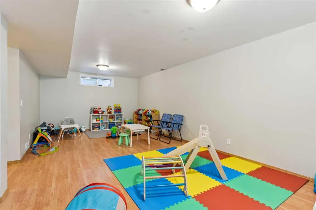 42 Somerside Place SW