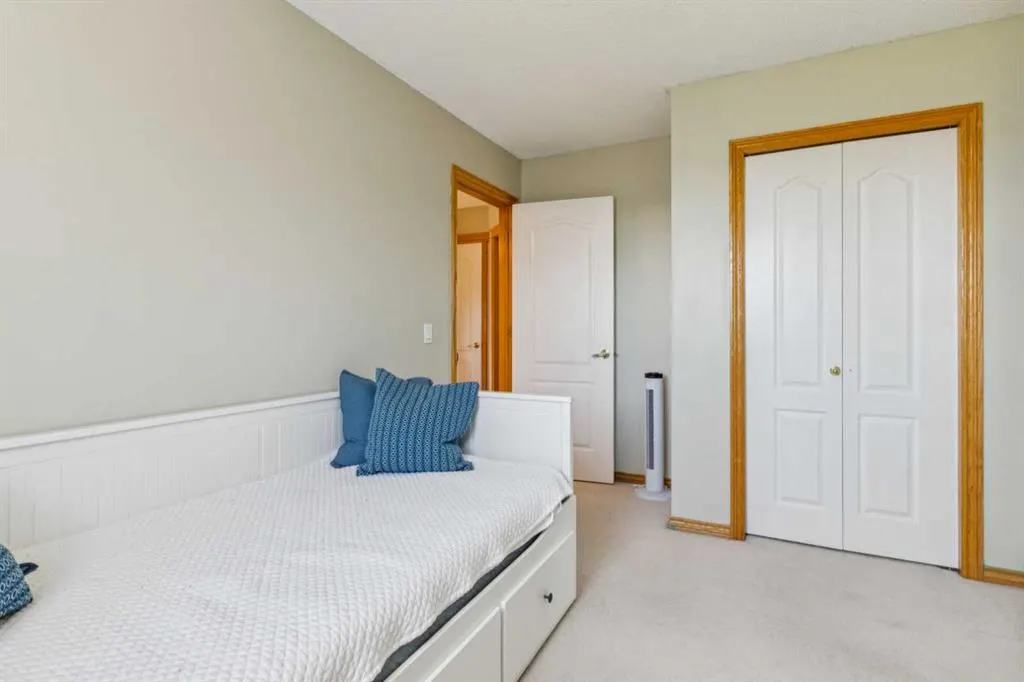 42 Somerside Place SW