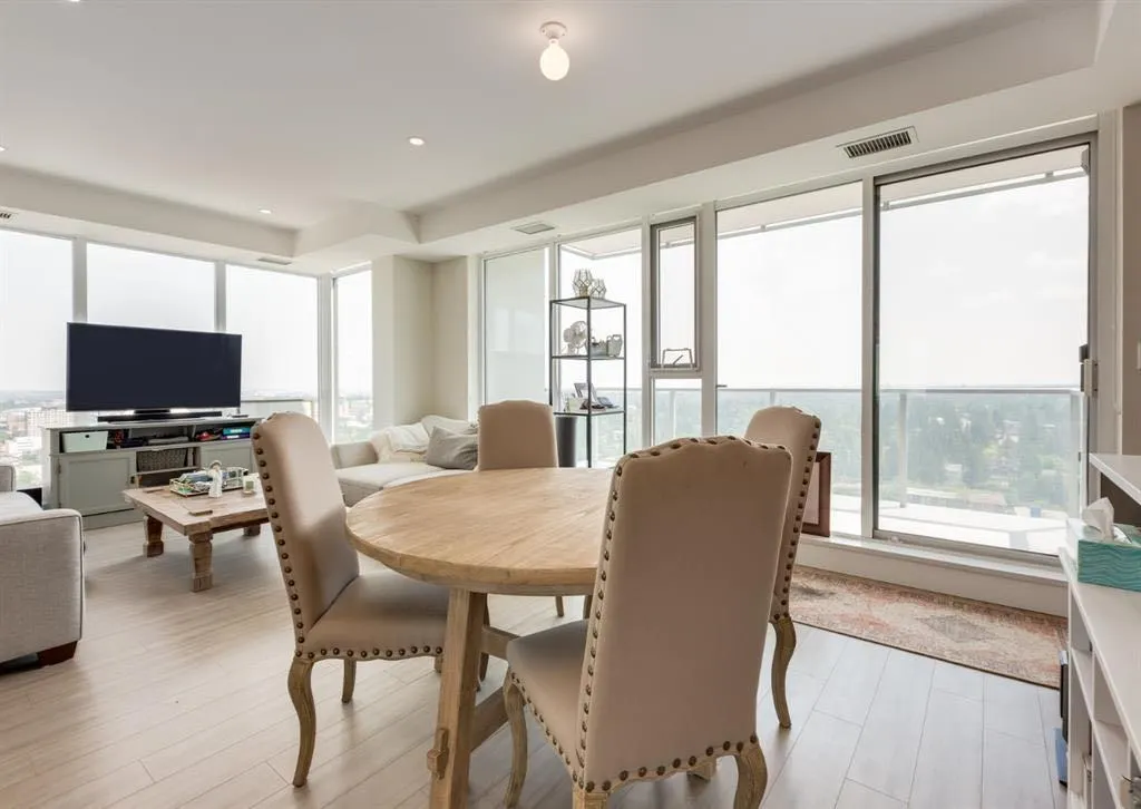 930 16 Avenue SW, #2406