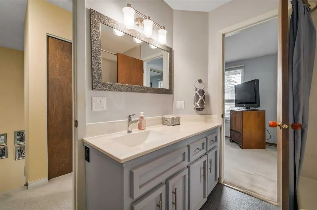 10910 Bonaventure Drive, #4