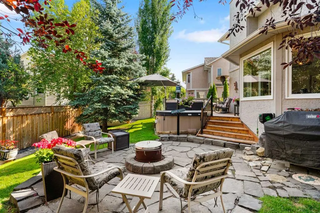 87 Shawnee Crescent SW