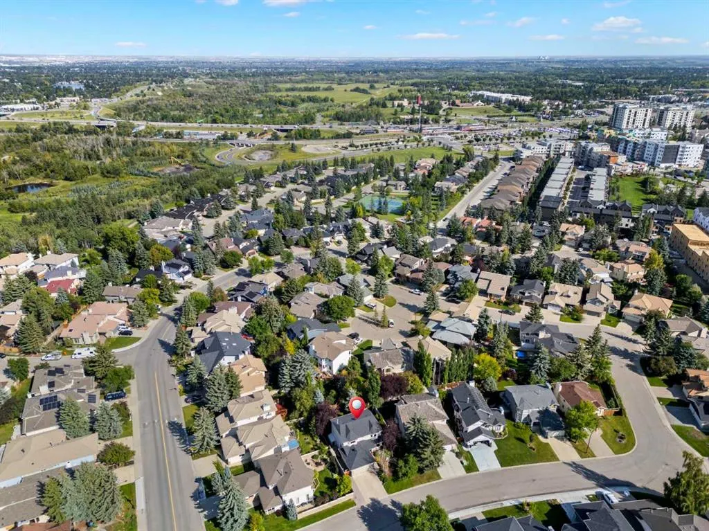 87 Shawnee Crescent SW