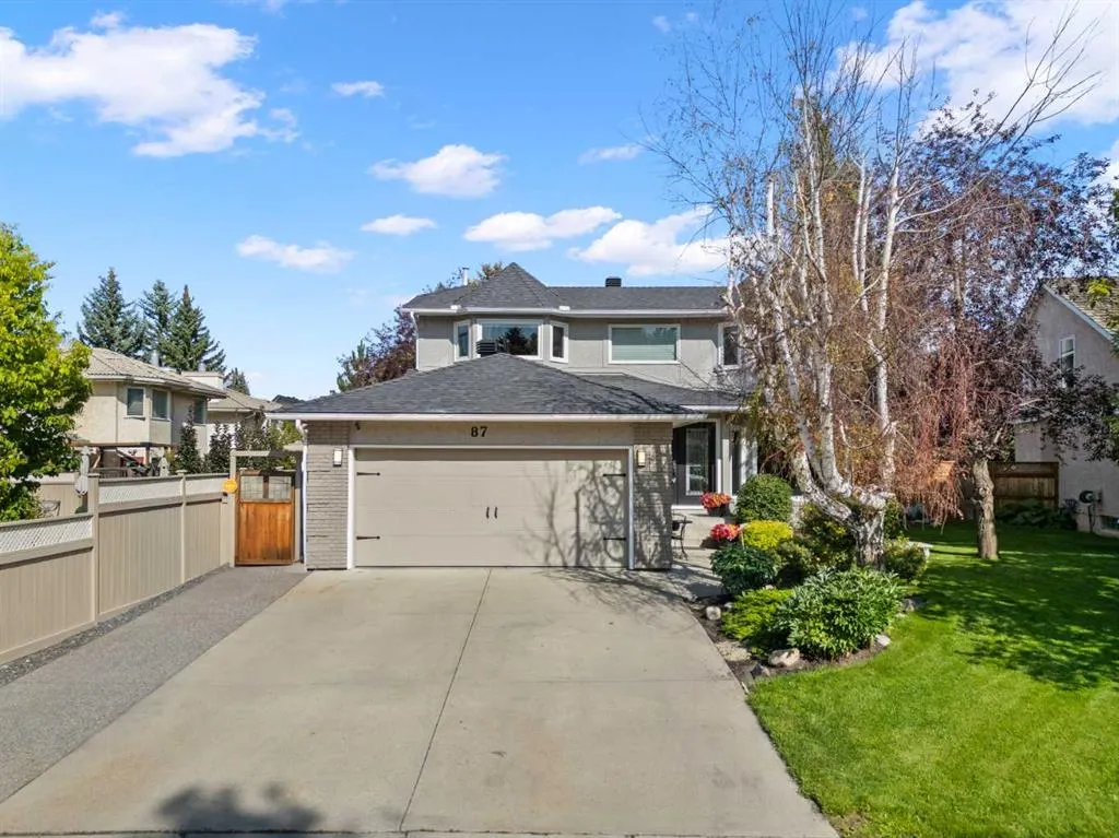 87 Shawnee Crescent SW
