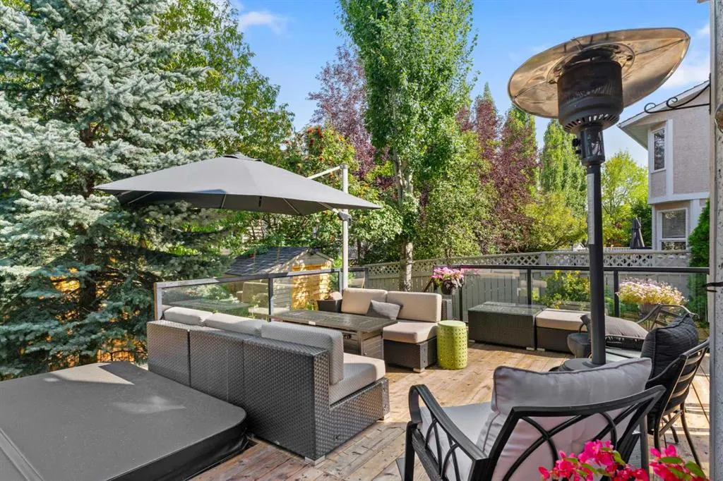 87 Shawnee Crescent SW