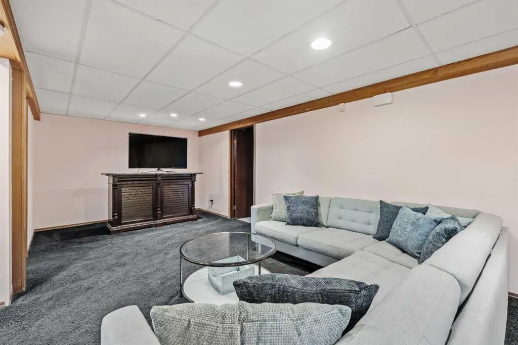 20 Hunters Gate