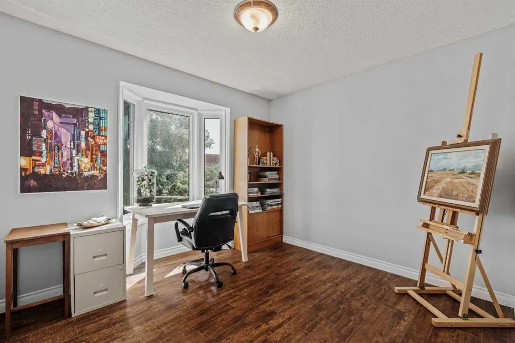 20 Hunters Gate