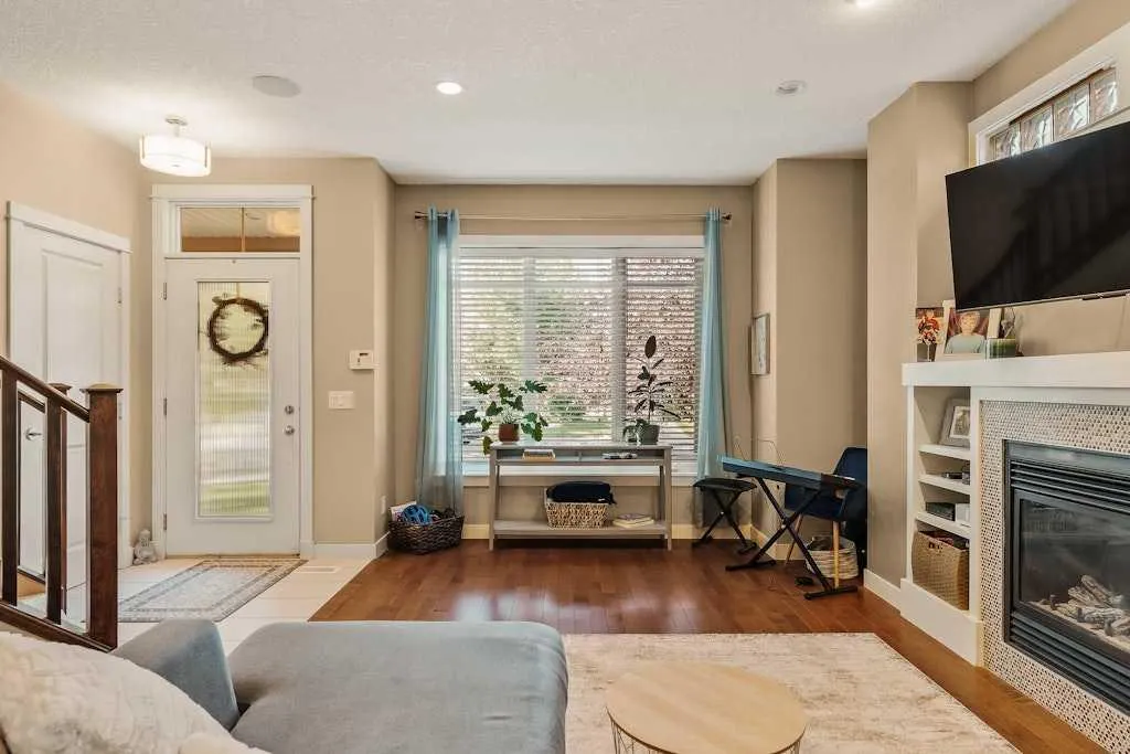 1930 35 Street SW, #1