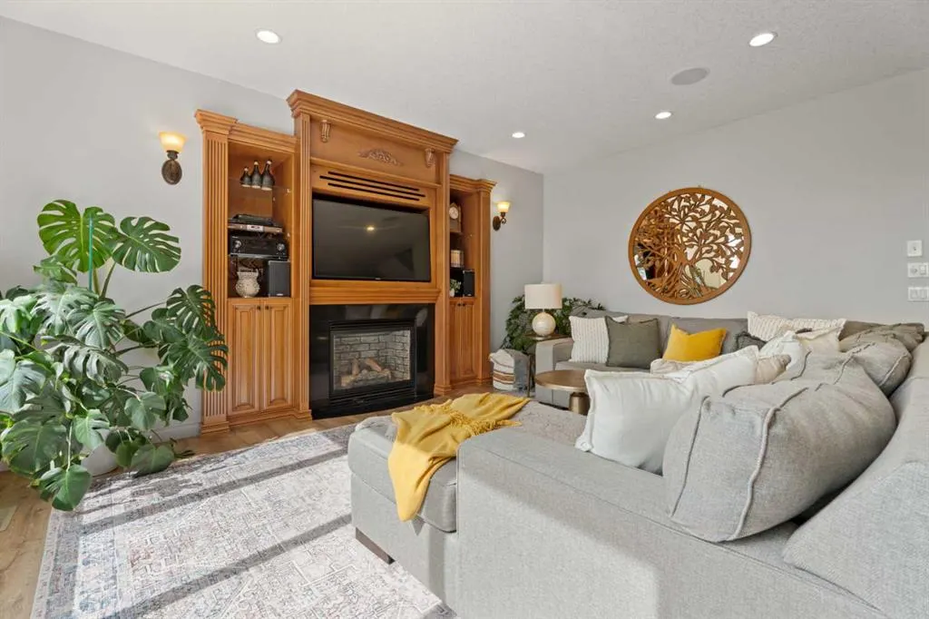 61 Crystal Green Drive