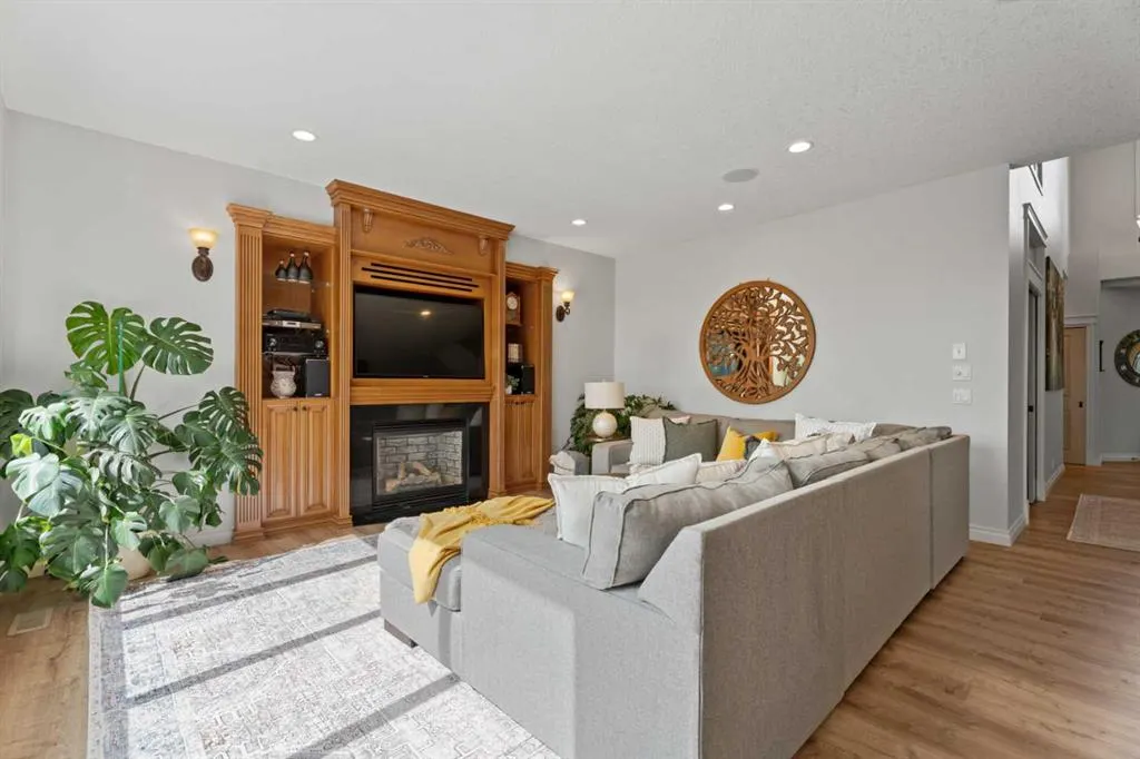 61 Crystal Green Drive