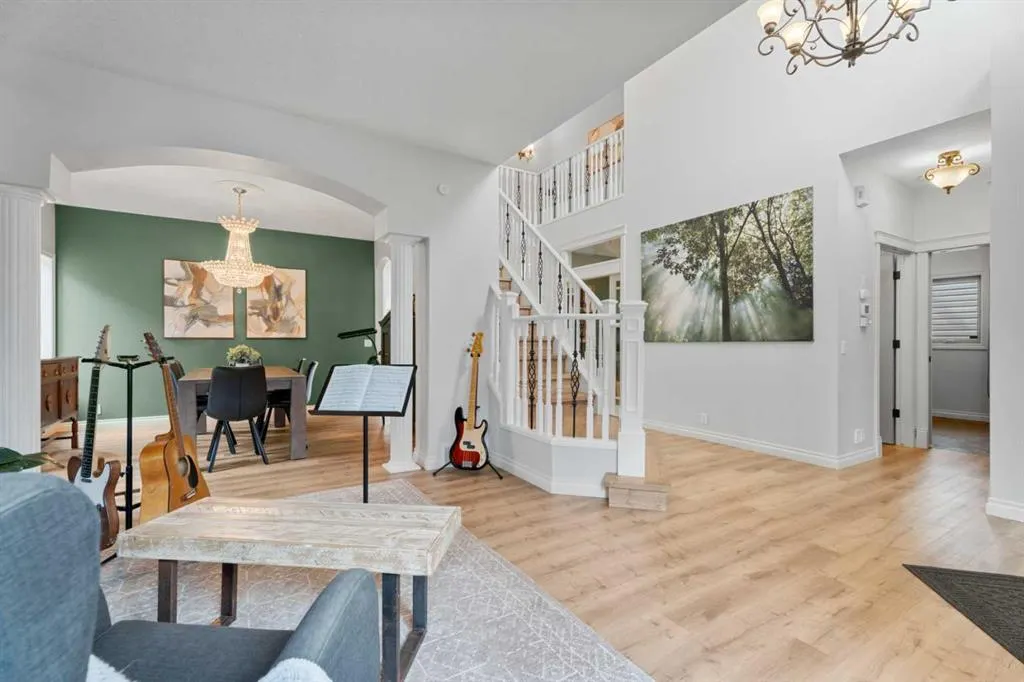 61 Crystal Green Drive