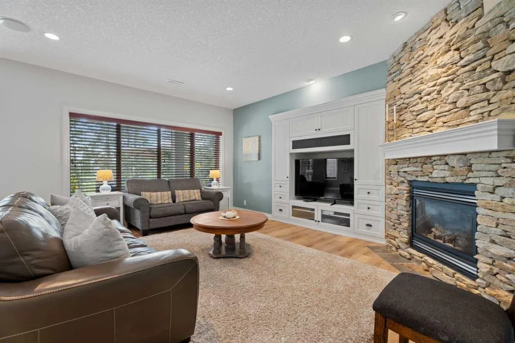 61 Crystal Green Drive
