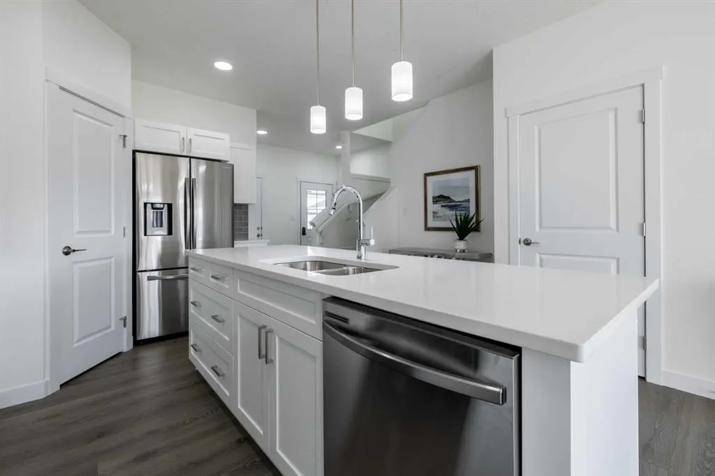 17 Heritage Manor