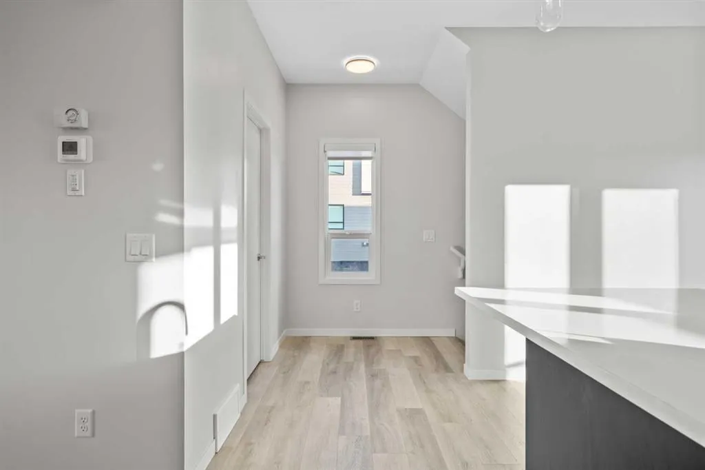 42 Cranbrook Gardens SE, #106