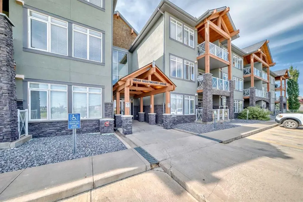 1005A Westmount Drive, #102