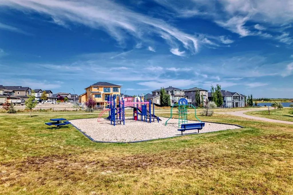 1005A Westmount Drive, #102