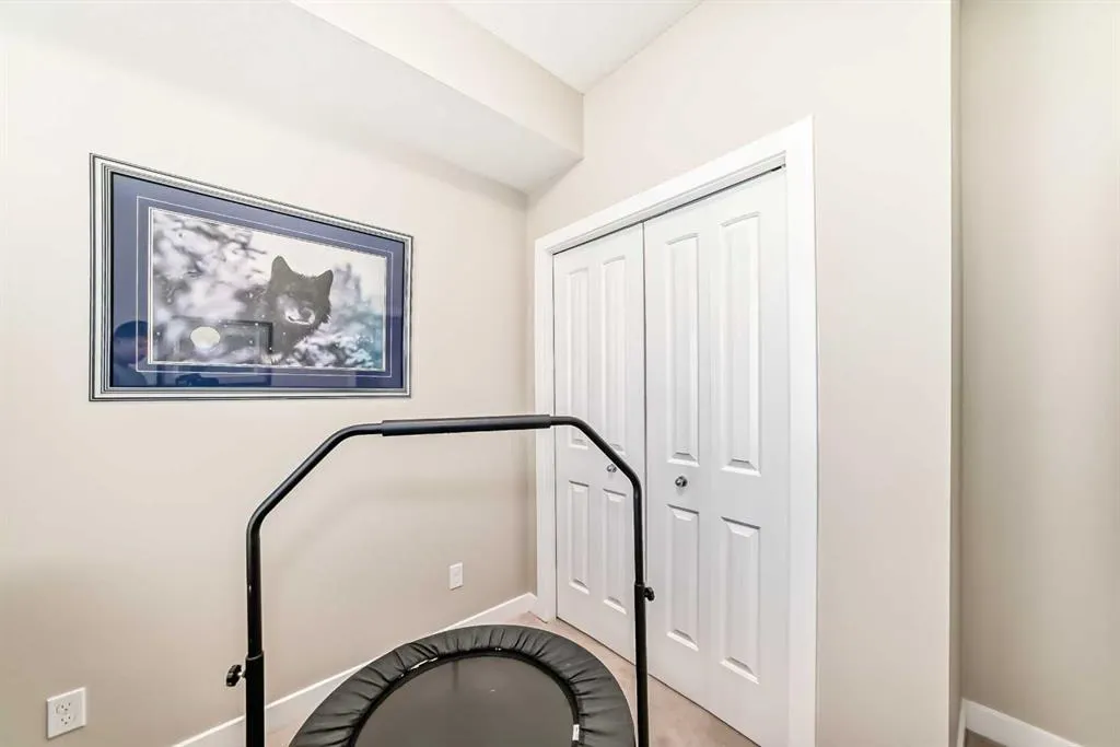 1005A Westmount Drive, #102