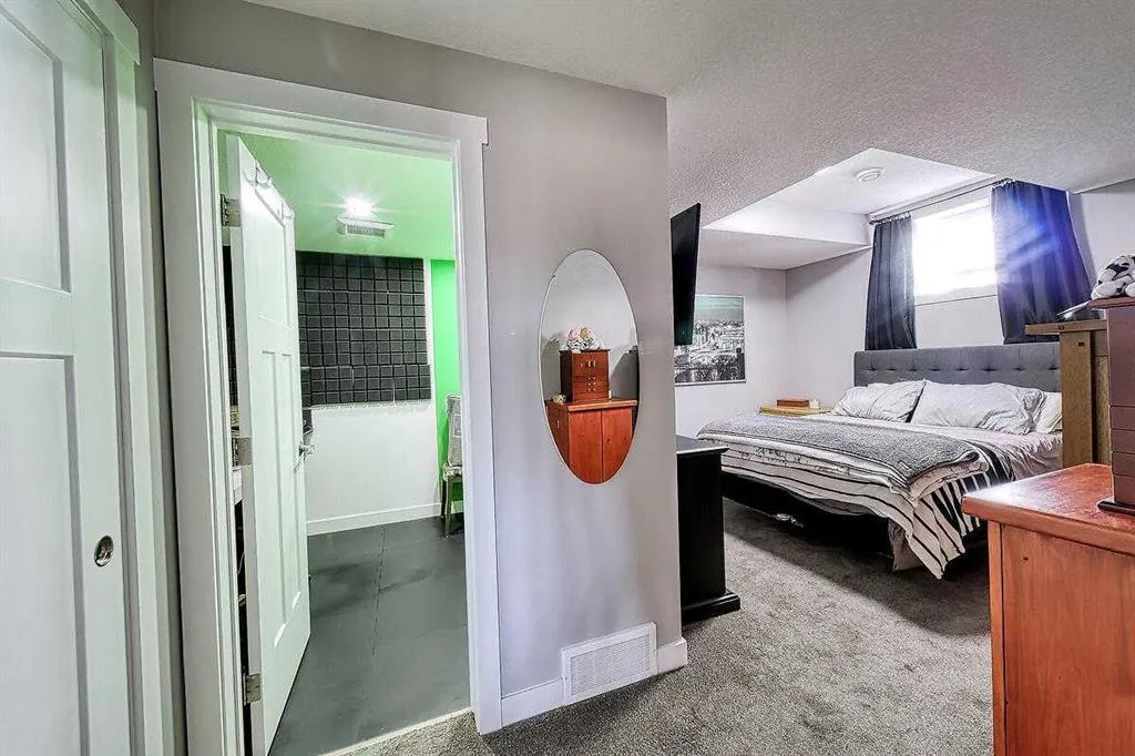 9 Bishop Circle