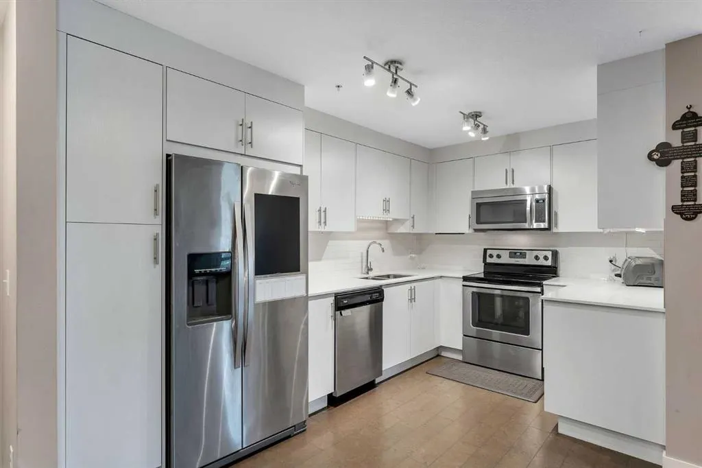 302 Skyview ranch Drive NE, #1307