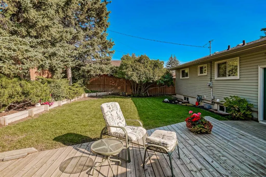 52 Hogarth Crescent SW