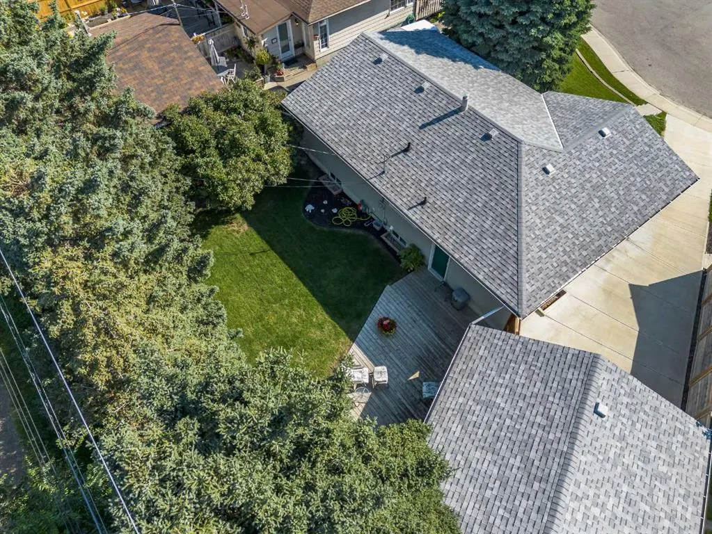 52 Hogarth Crescent SW