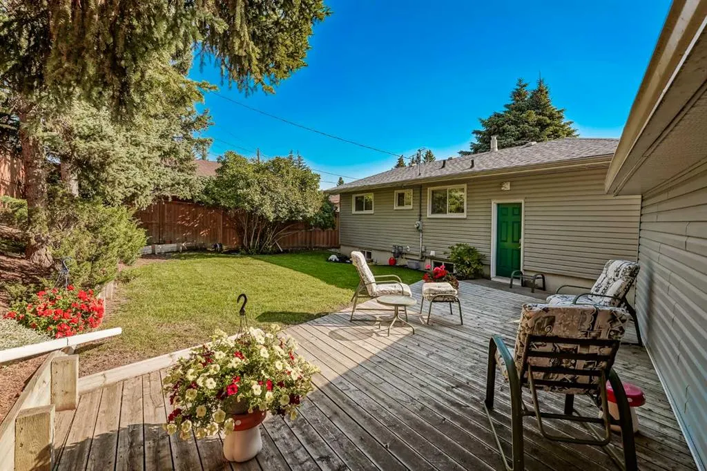 52 Hogarth Crescent SW