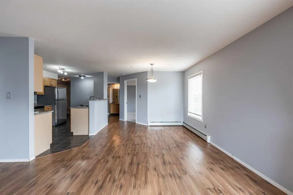 1648 Saamis Drive NW, #220