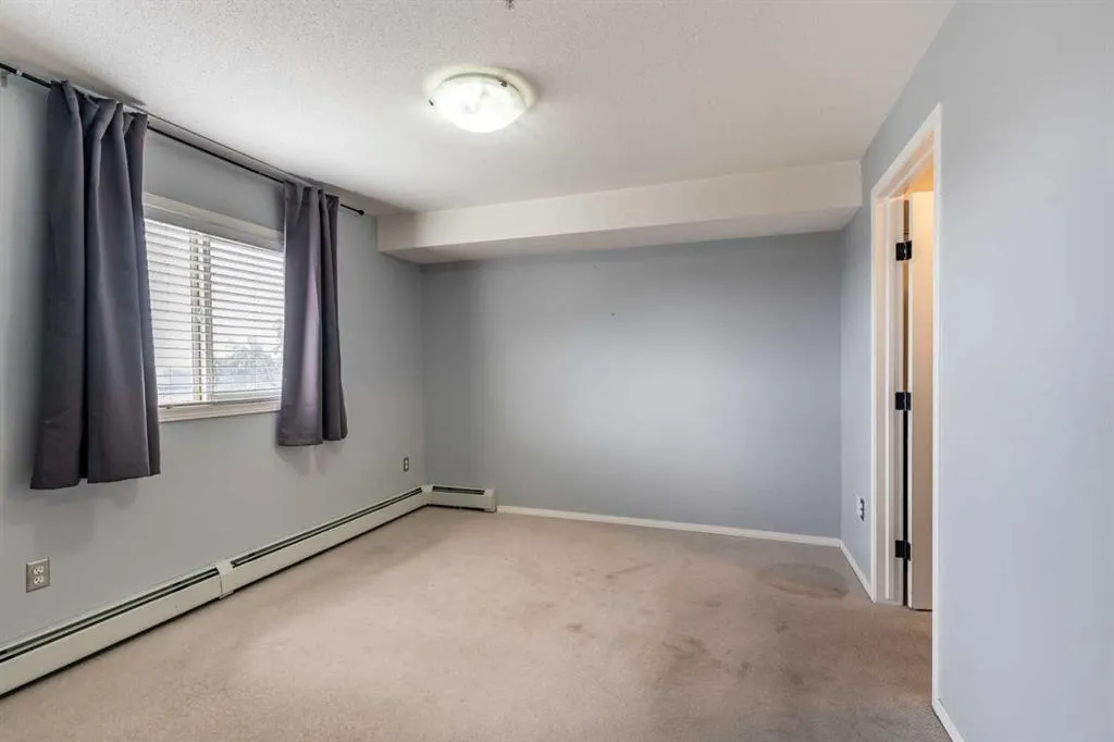 1648 Saamis Drive NW, #220