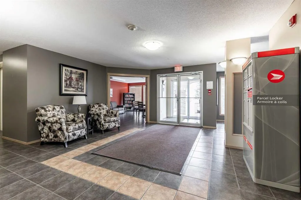 1648 Saamis Drive NW, #220