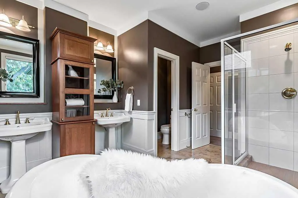 35 Summit Pointe Drive