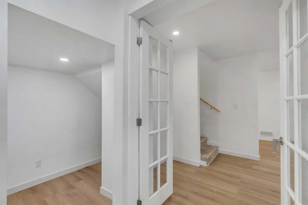 156 Livingston View NE