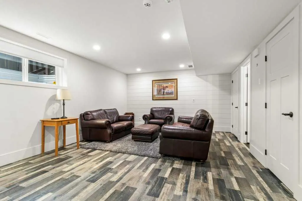 60 Reynolds Road