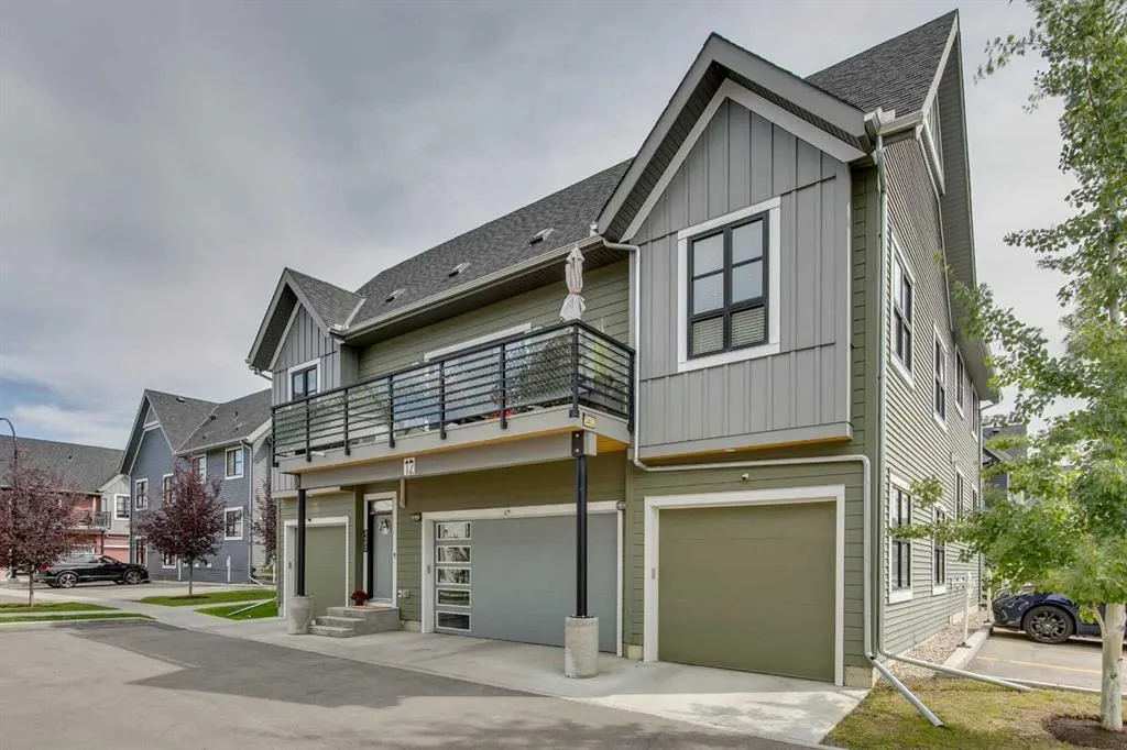 100 Walgrove Court SE, #3402